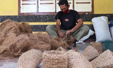 Bantal dari Sabut Kelapa