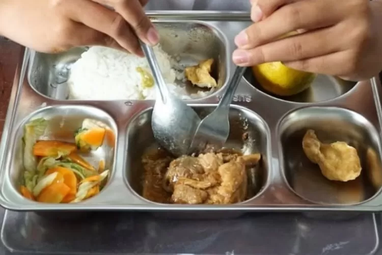 monitoring distribusi makanan sore